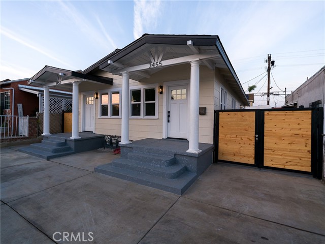 Detail Gallery Image 2 of 59 For 3453 Estrada, Los Angeles,  CA 90023 - 2 Beds | 2 Baths