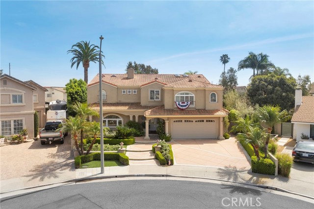 Detail Gallery Image 3 of 73 For 9902 Lapworth, Huntington Beach,  CA 92646 - 4 Beds | 5 Baths