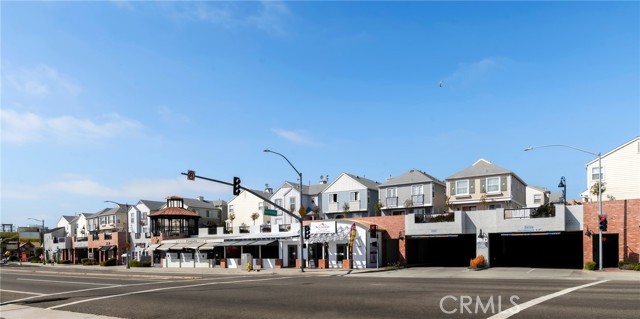 1800 Pacific Coast, Redondo Beach, California 90277, 4 Bedrooms Bedrooms, ,3 BathroomsBathrooms,Residential,For Sale,Pacific Coast,PV25051862