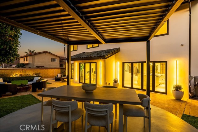 Detail Gallery Image 40 of 51 For 15631 Sunburst Ln, Huntington Beach,  CA 92647 - 5 Beds | 3/1 Baths