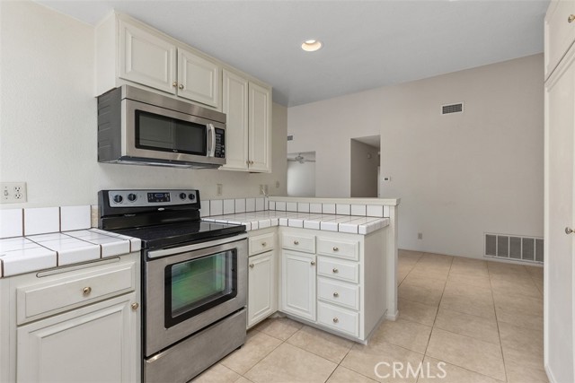 Detail Gallery Image 21 of 46 For 12855 via Moura, San Diego,  CA 92128 - 2 Beds | 2 Baths