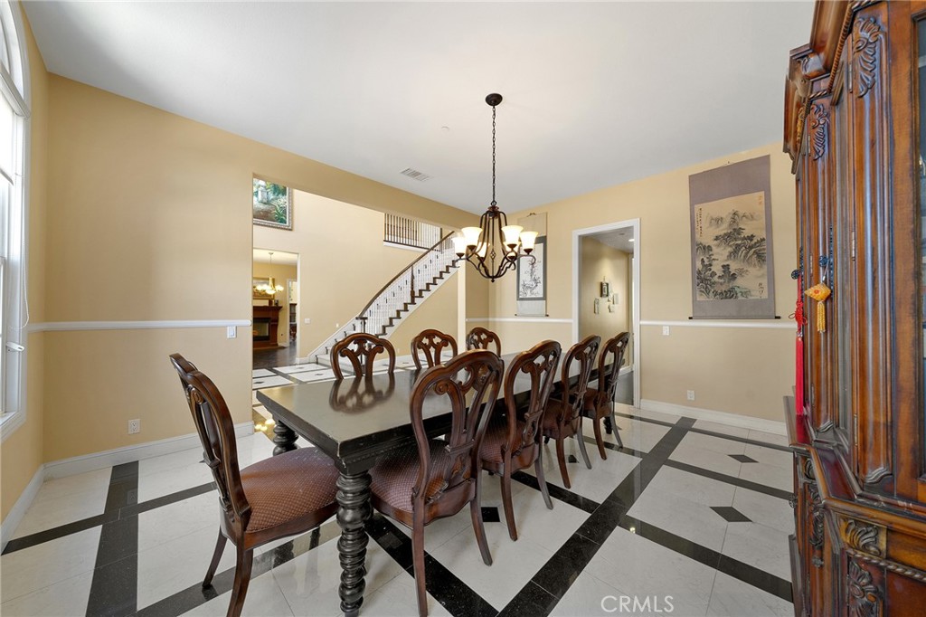 MLS #WS26176825 image #16