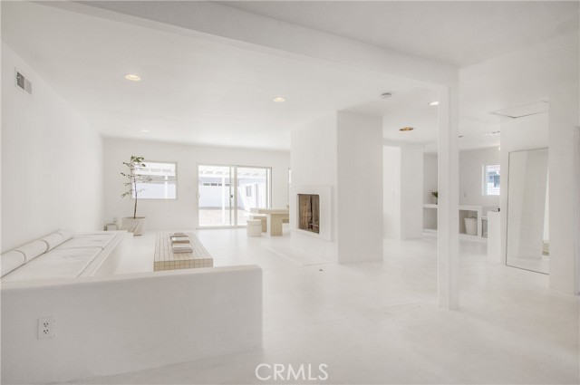 6315 Belmar Avenue, Tarzana (los Angeles), CA, 91335 6315 Belmar Avenue, Tarzana (los Angeles), CA, 91335