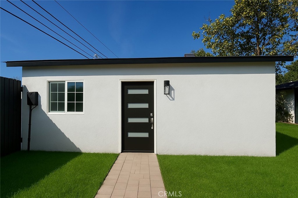 9127 Woodley