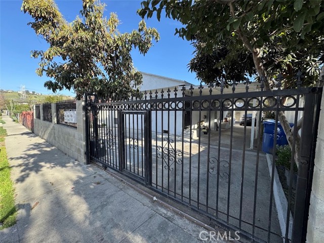 Front Image Thumbnail for CRIG26028097