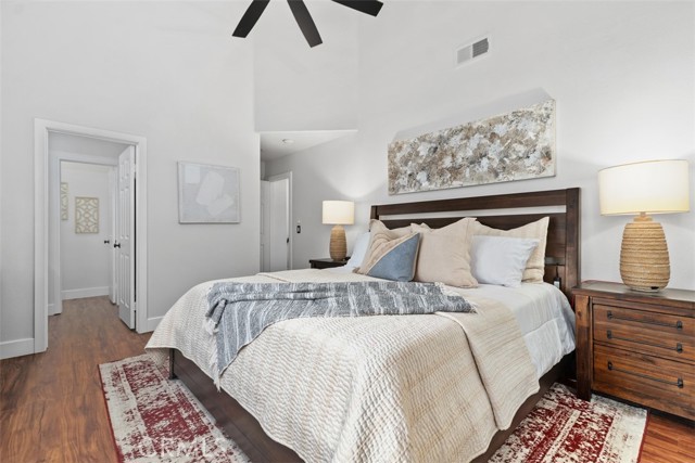 7651 Yorktown Avenue, Huntington Beach CA: https://media.crmls.org/medias/bbef70d2-f29d-476d-b480-0096dc67e240.jpg