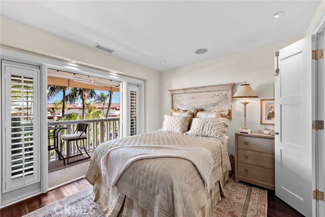 Detail Gallery Image 20 of 73 For 1030 Bayside #702,  Newport Beach,  CA 92660 - 2 Beds | 2 Baths