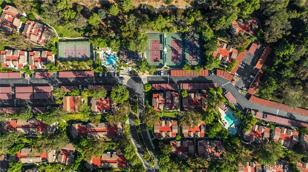 https://media.crmls.org/medias/bbf043b6-f62b-4ce9-83cc-e82818fc1122.jpg?preset=X-Large