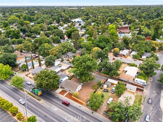 770 E 20th Street, Chico CA: https://media.crmls.org/medias/bbf04e33-b37d-48e4-8419-038eab759edd.jpg