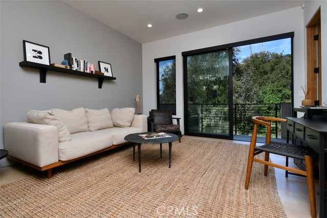 Detail Gallery Image 23 of 36 For 14753 Round Valley, Sherman Oaks,  CA 91403 - 4 Beds | 5 Baths