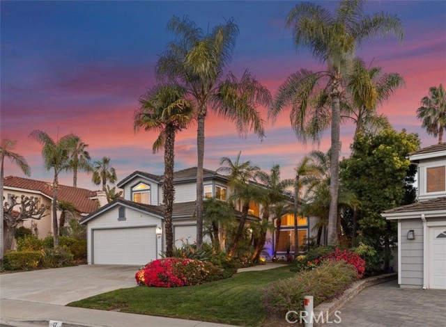 17 Ridgerock, Laguna Niguel CA: https://media.crmls.org/medias/bbf2b624-3e11-4a52-9e24-e921ad6d7e24.jpg