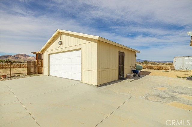 Detail Gallery Image 8 of 49 For 277 Longhorn, Mojave,  CA 93501 - 3 Beds | 2 Baths