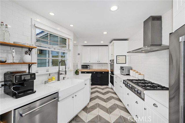 Detail Gallery Image 9 of 43 For 5306 Norwich Ave, Sherman Oaks,  CA 91411 - 3 Beds | 2 Baths