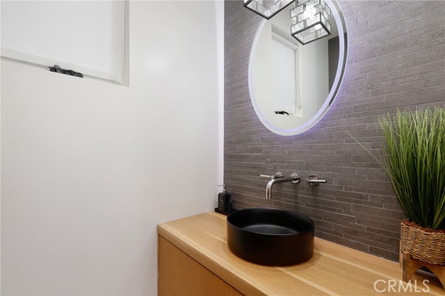 620 Huntington Street, Huntington Beach CA: https://media.crmls.org/medias/bbf3faed-1b88-40cd-b342-afd33f4fdf76.jpg