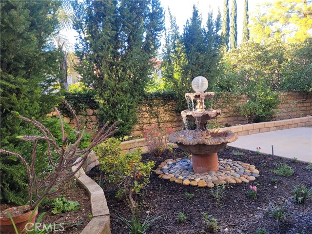 Detail Gallery Image 18 of 19 For 254 Greenmeadow Dr, Thousand Oaks,  CA 91320 - 4 Beds | 2/1 Baths