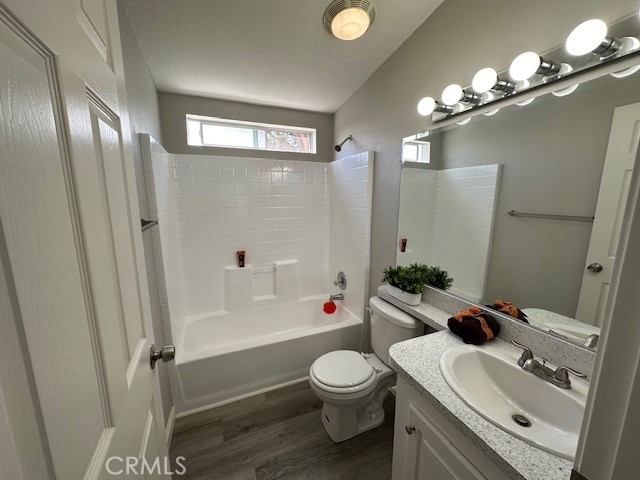 Detail Gallery Image 12 of 17 For 880 N. Lake Street #67,  Hemet,  CA 92544 - 2 Beds | 2 Baths