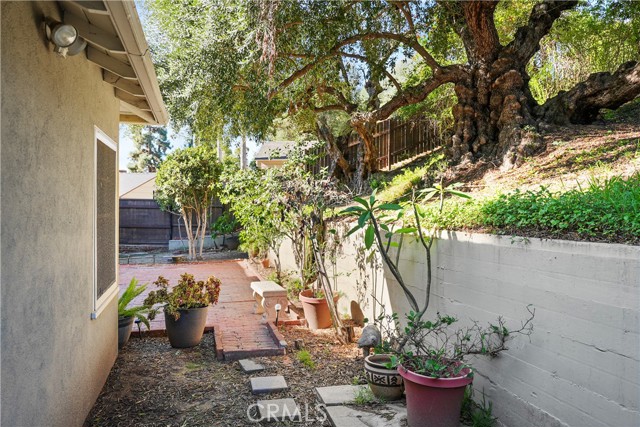 Detail Gallery Image 41 of 54 For 13707 Philadelphia, Whittier,  CA 90601 - 2 Beds | 2 Baths