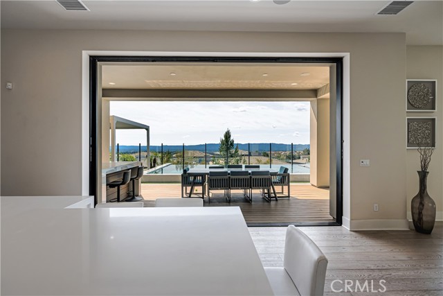 20532 W Birmingham Way, Porter Ranch CA: https://media.crmls.org/medias/bbf61a30-b526-46b9-8e59-8876ccbaca2c.jpg
