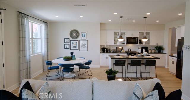 Detail Gallery Image 1 of 1 For 4370 S. Alegre Privado #125,  Ontario,  CA 91761 - 3 Beds | 2/1 Baths