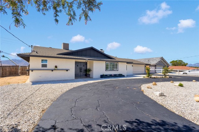 Detail Gallery Image 2 of 28 For 18509 Yuba St, Hesperia,  CA 92345 - 3 Beds | 2 Baths