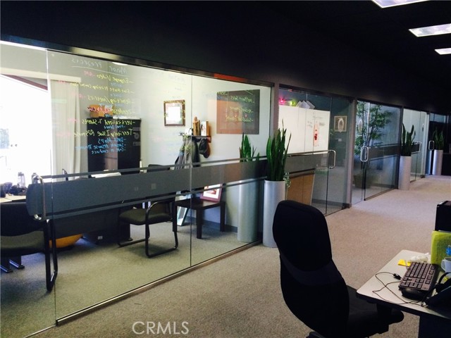 805 Aerovista Place, San Luis Obispo CA: https://media.crmls.org/medias/bbf7d65e-65fb-4c78-a0b1-832a007eb1ef.jpg