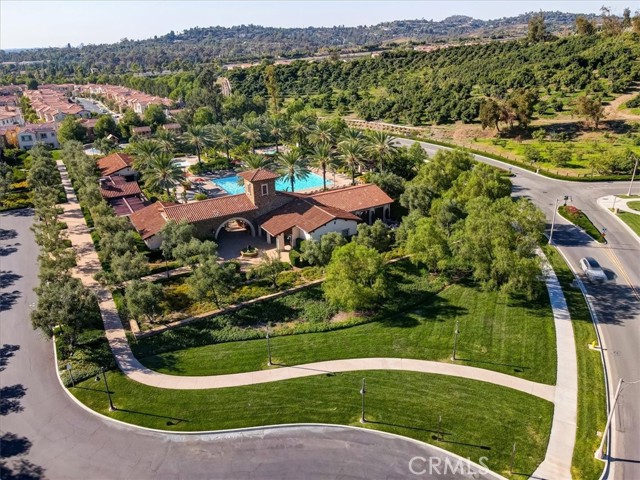 100 Bozeman, Irvine CA: https://media.crmls.org/medias/bbf7f8c9-a056-4472-90df-806913794c22.jpg