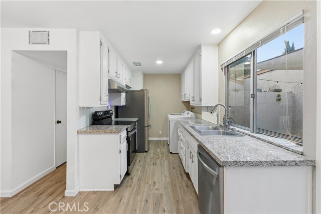 Detail Gallery Image 8 of 31 For 1012 Peg St, Ridgecrest,  CA 93555 - 2 Beds | 1 Baths