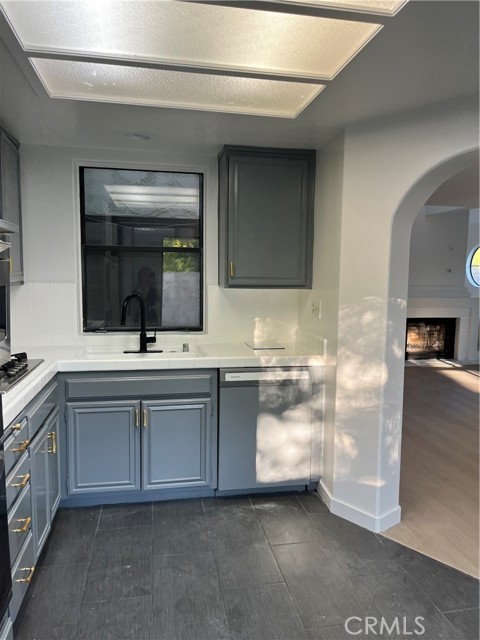 29752 Strawberry Hill Drive, Agoura Hills CA: https://media.crmls.org/medias/bbf8277d-2b67-415c-b087-23d6dfe71bae.jpg