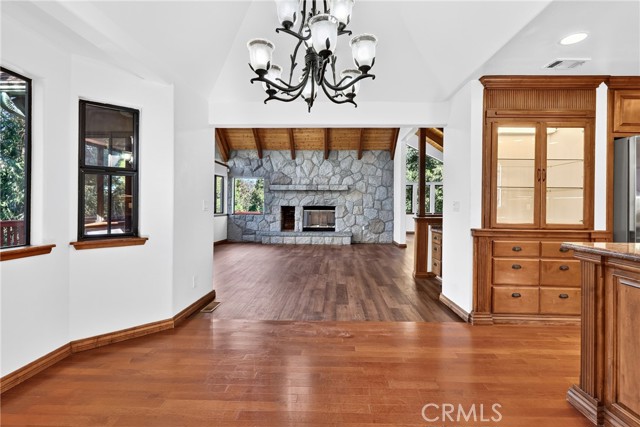 279 S Cumberland, Lake Arrowhead, CA 92352