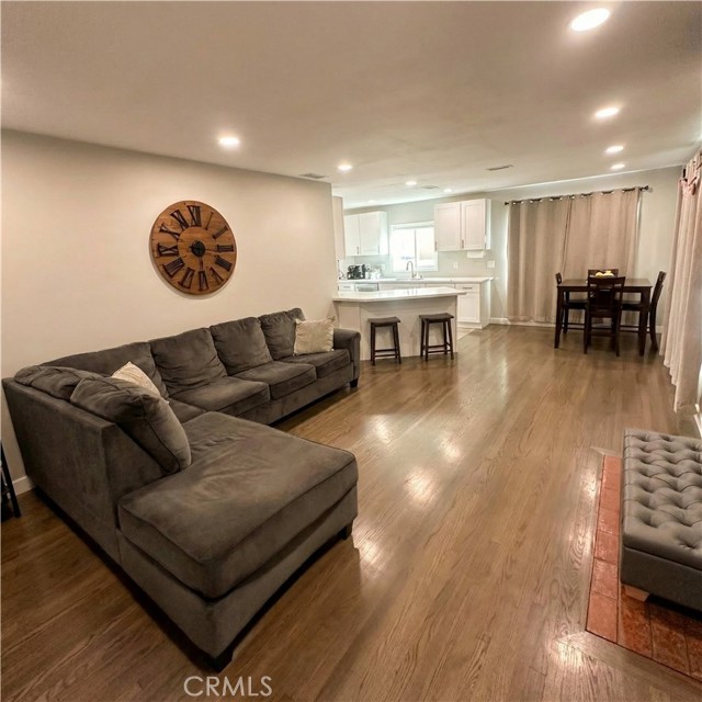 Detail Gallery Image 2 of 20 For 12833 Lewis Ave, Chino,  CA 91710 - 3 Beds | 1 Baths