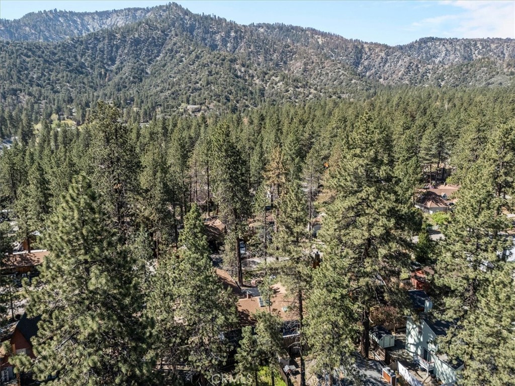 https://media.crmls.org/medias/bbf99313-452a-4541-a2aa-4cc849fe1464.jpg?preset=X-Large