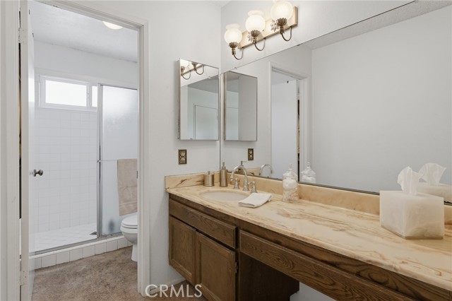 Detail Gallery Image 18 of 42 For 22963 Collins St, Woodland Hills,  CA 91367 - 5 Beds | 3 Baths