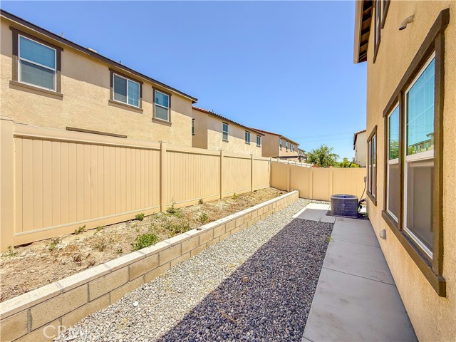 Detail Gallery Image 21 of 28 For 8822 Searcher St, Chino,  CA 91708 - 5 Beds | 3 Baths