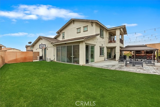 12170 Alamo Drive, Rancho Cucamonga CA: https://media.crmls.org/medias/bbfa5725-33f5-43f6-9c5f-e1880d50180a.jpg