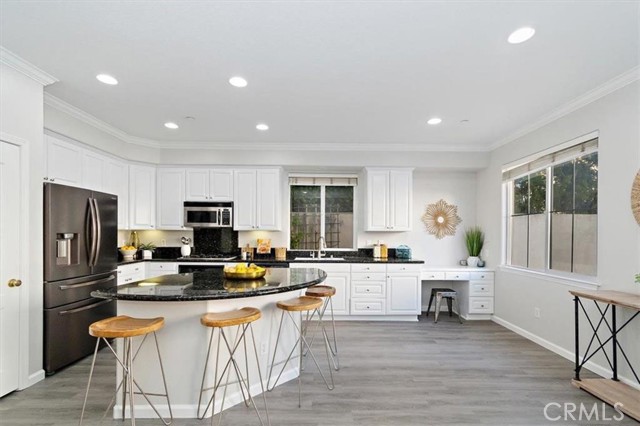 Detail Gallery Image 5 of 17 For 630 Meyer Ln #D,  Redondo Beach,  CA 90278 - 3 Beds | 2/1 Baths