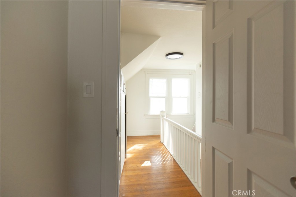 MLS #OC25221176 image #35