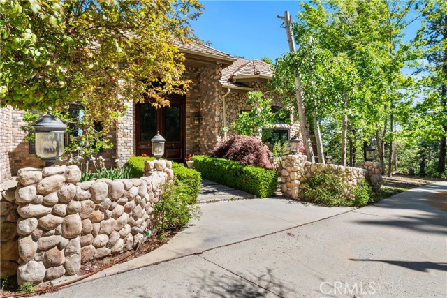 Detail Gallery Image 3 of 58 For 293 Fairway Dr, Lake Arrowhead,  CA 92352 - 6 Beds | 7/1 Baths