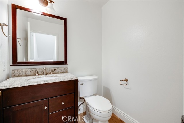 Detail Gallery Image 10 of 16 For 581 N Pageant Dr #D,  Orange,  CA 92869 - 2 Beds | 2/1 Baths