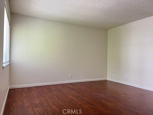 Detail Gallery Image 9 of 18 For 8321 Burnet 3 Ave #3,  North Hills,  CA 91343 - 3 Beds | 1/1 Baths