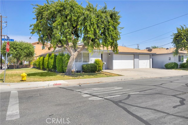 135 S Alfred Street, Coalinga CA: https://media.crmls.org/medias/bbff0212-a757-4417-ada0-a3039c949e55.jpg