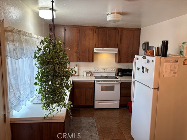 1065 Bascomb, Riverside CA: https://media.crmls.org/medias/bbff796a-2b56-4dbe-899f-9c517a2bc34e.jpg
