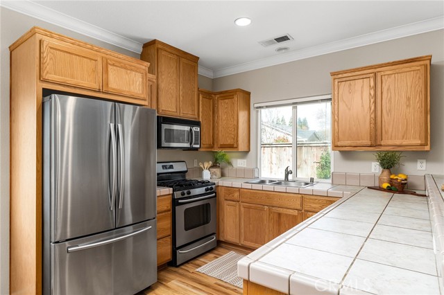 Detail Gallery Image 11 of 40 For 5 Marci Way, Chico,  CA 95973 - 3 Beds | 2 Baths