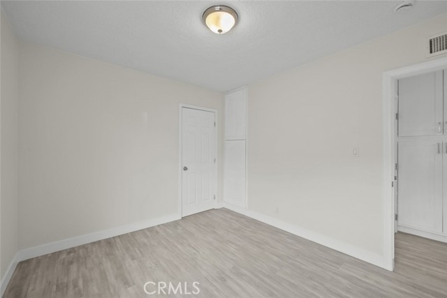 5040 N Lyman Avenue, Covina CA: https://media.crmls.org/medias/bc00b8ee-c5a2-44df-8680-d962109a7b62.jpg