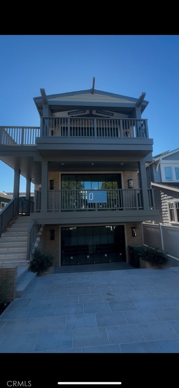 528 5th Street, Manhattan Beach, California 90266, 5 Bedrooms Bedrooms, ,2 BathroomsBathrooms,Residential,Sold,5th,SB25024511