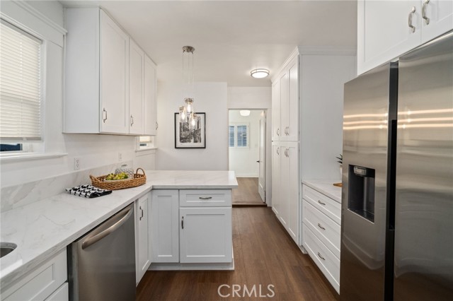 Detail Gallery Image 12 of 32 For 1148 Chestnut Ave, Long Beach,  CA 90813 - 4 Beds | 2 Baths