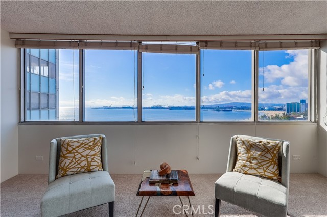 2999 E Ocean Boulevard, Long Beach CA: https://media.crmls.org/medias/bc01e1ca-f7a9-47f0-9956-e283c338269d.jpg