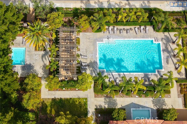 Detail Gallery Image 5 of 7 For 11900 Red Hawk Ln, Porter Ranch,  CA 91326 - 4 Beds | 4/1 Baths