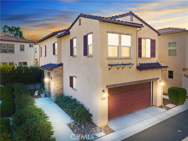 35334 Marabella Court, Winchester CA: https://media.crmls.org/medias/bc03ec8e-db17-4897-ad6f-5c6a9858a5a0.jpg