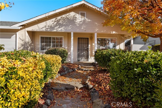 Detail Gallery Image 1 of 25 For 2636 Lobo Way, Chico,  CA 95973 - 3 Beds | 2 Baths