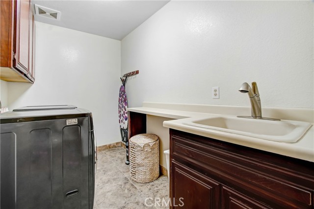 Detail Gallery Image 23 of 35 For 7178 Cascade Ave, Oak Hills,  CA 92344 - 4 Beds | 2 Baths